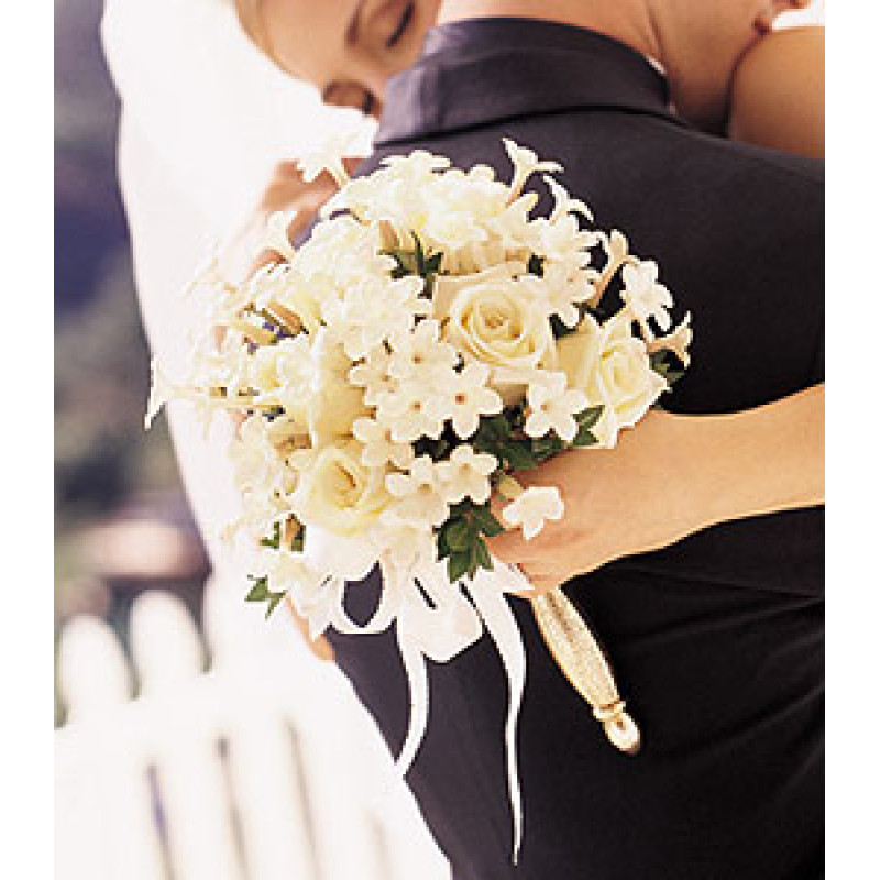 Fragrant All-White Bouquet - Same Day Delivery